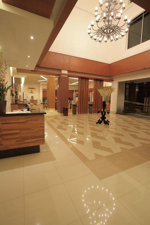 Aston Tanjung City Hotel Eksteriør bilde