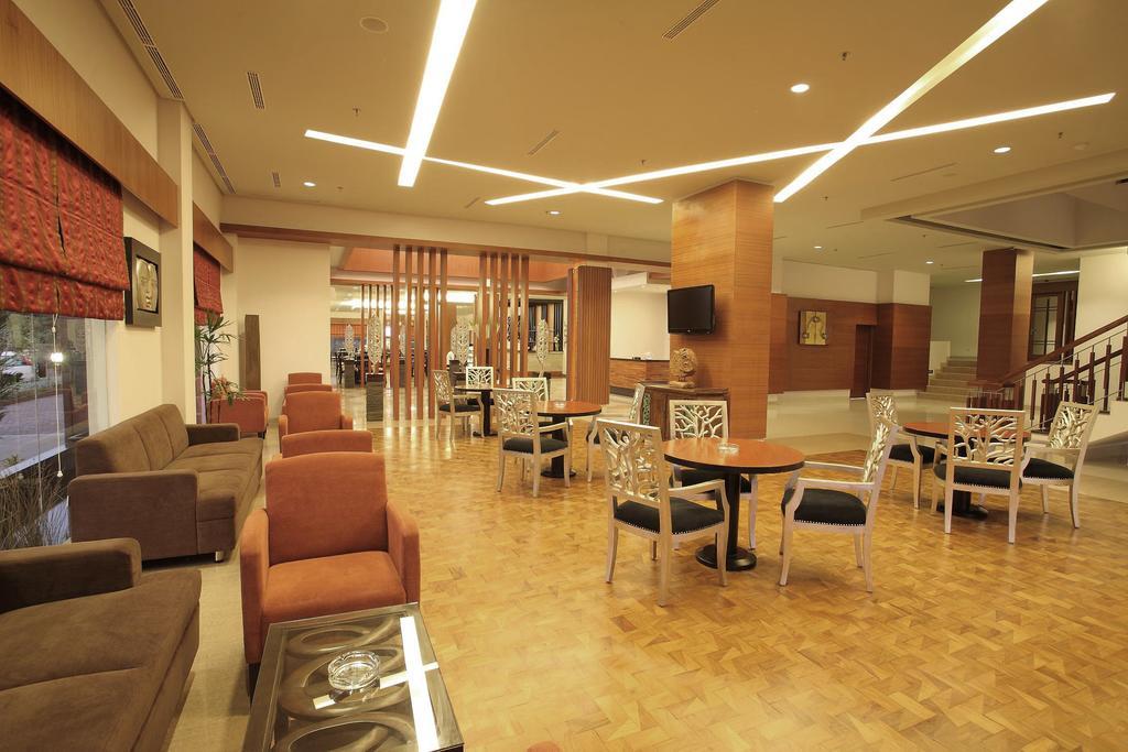 Aston Tanjung City Hotel Eksteriør bilde