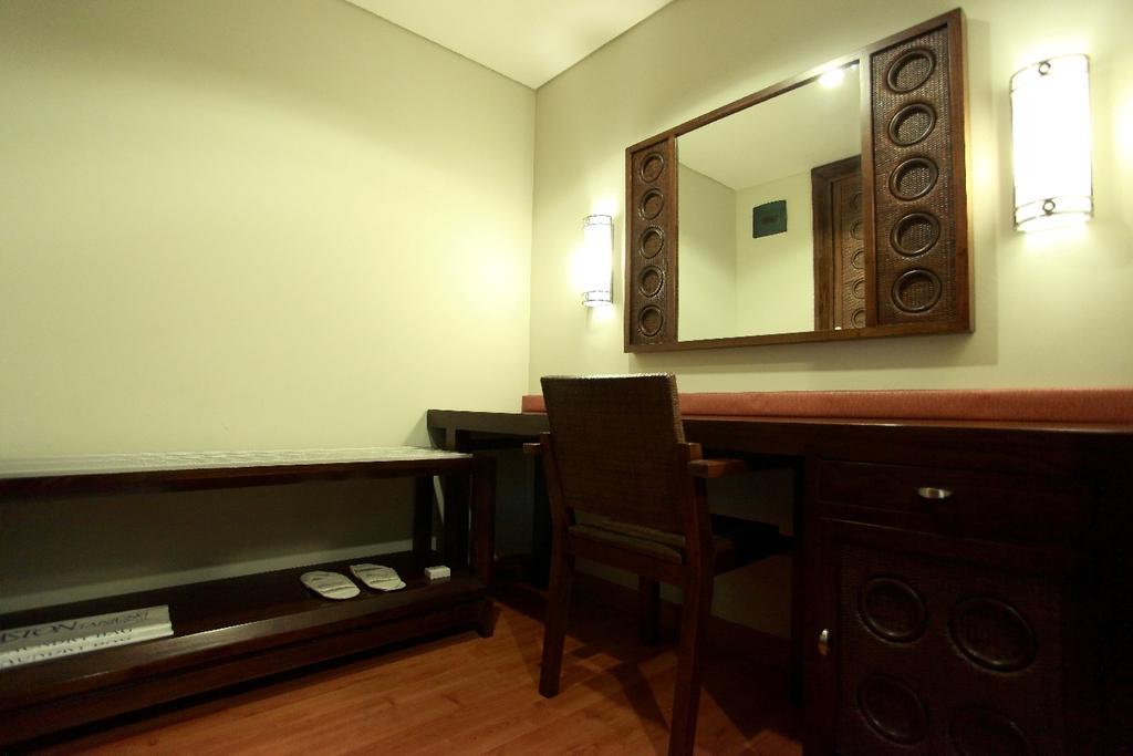 Aston Tanjung City Hotel Eksteriør bilde