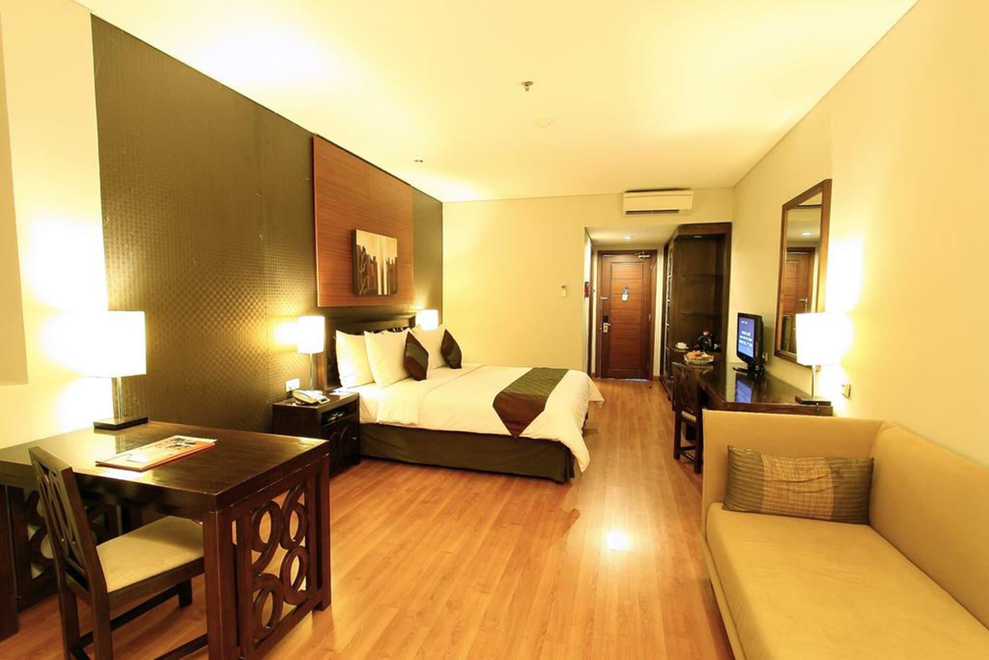 Aston Tanjung City Hotel Eksteriør bilde