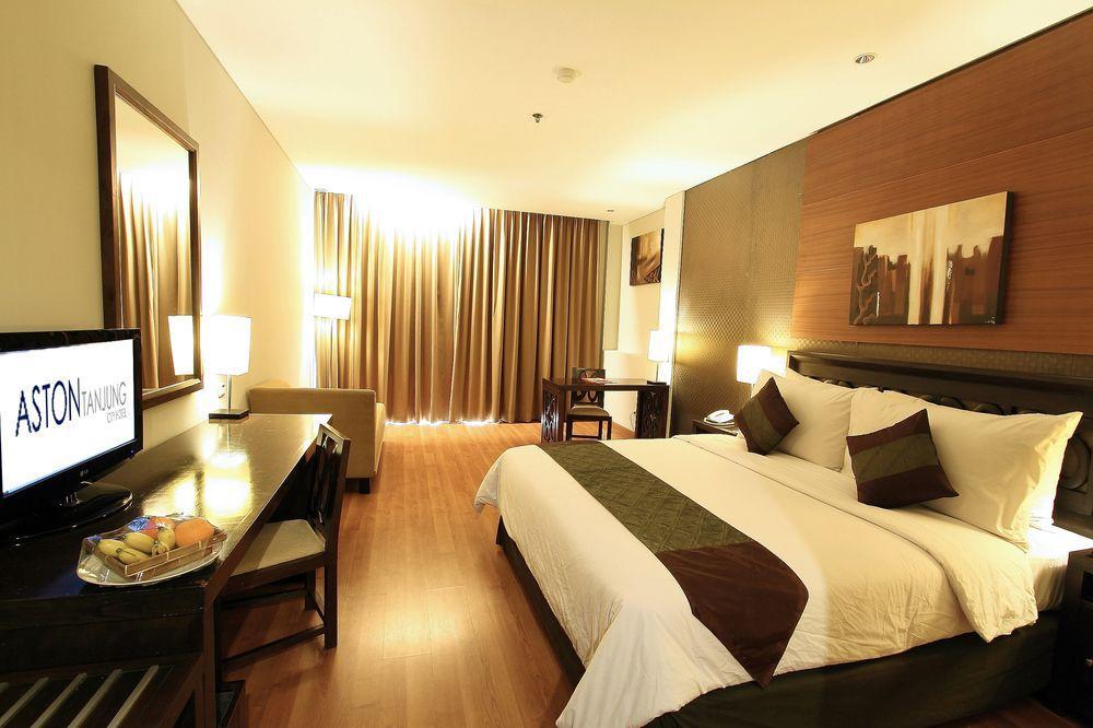Aston Tanjung City Hotel Eksteriør bilde