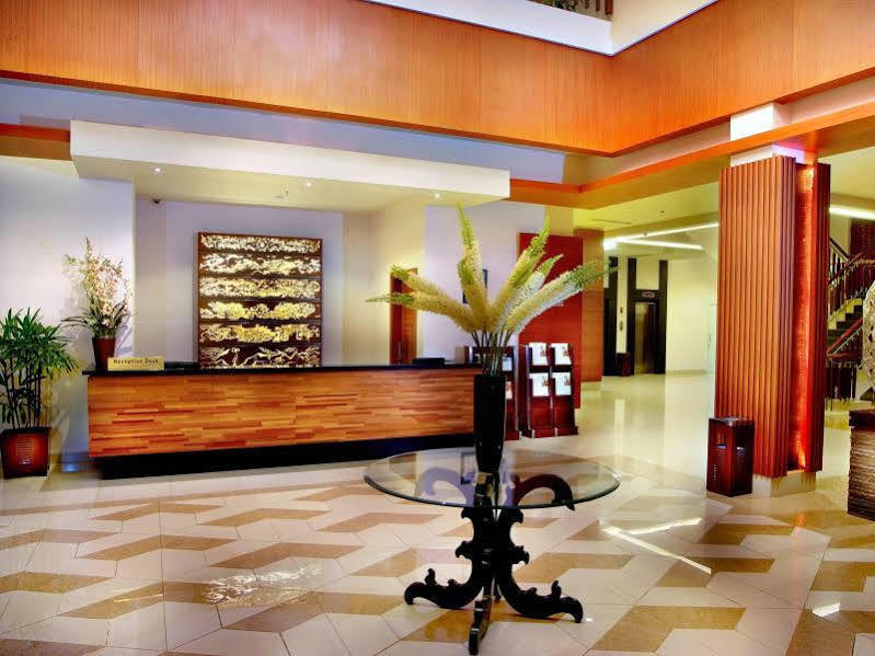 Aston Tanjung City Hotel Eksteriør bilde